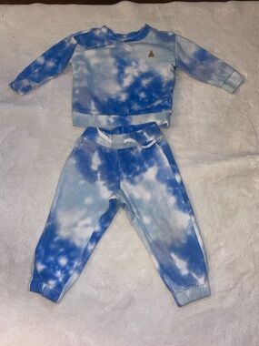 Baby gap 18-24 months sweatsuit